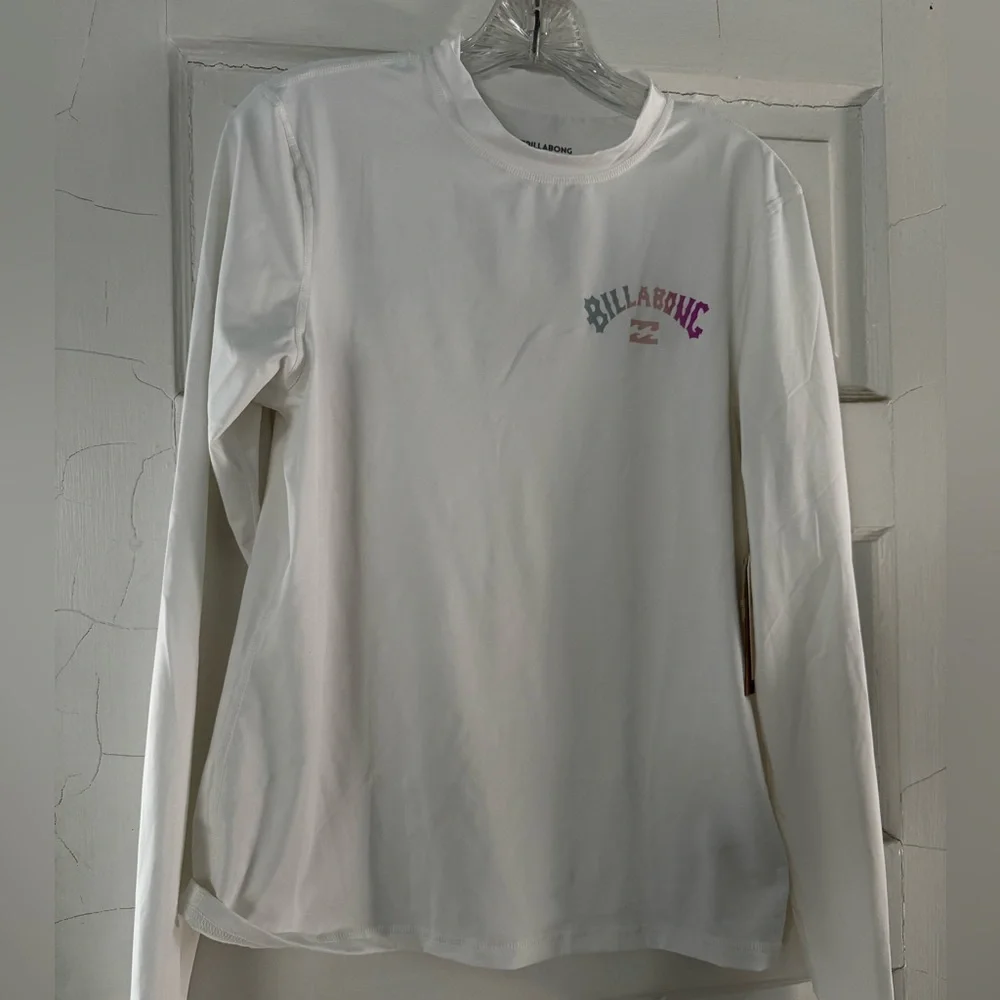 Billabong Long Sleeve Sun shirt/rashguard. Classic Style. Color: white. Size XL - Picture 1 of 5